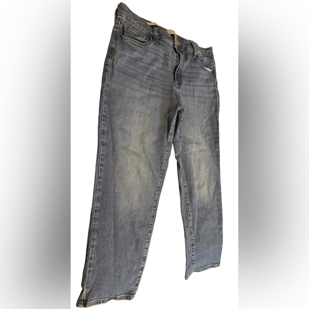 Universal Thread Women’s Size 12 High Rise Slim Straight Cut Denim Jeans